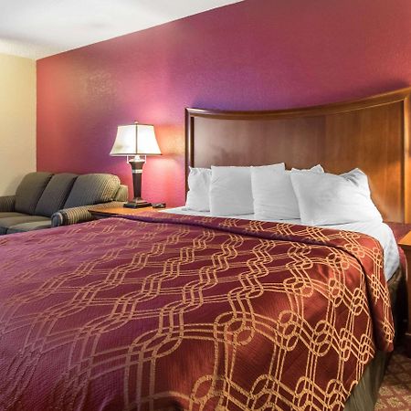 Econo Lodge Inn & Suites Joplin Exterior foto